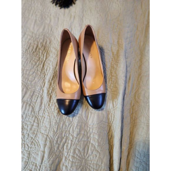 Talbots Shoes - Talbots Tan and Black Pumps